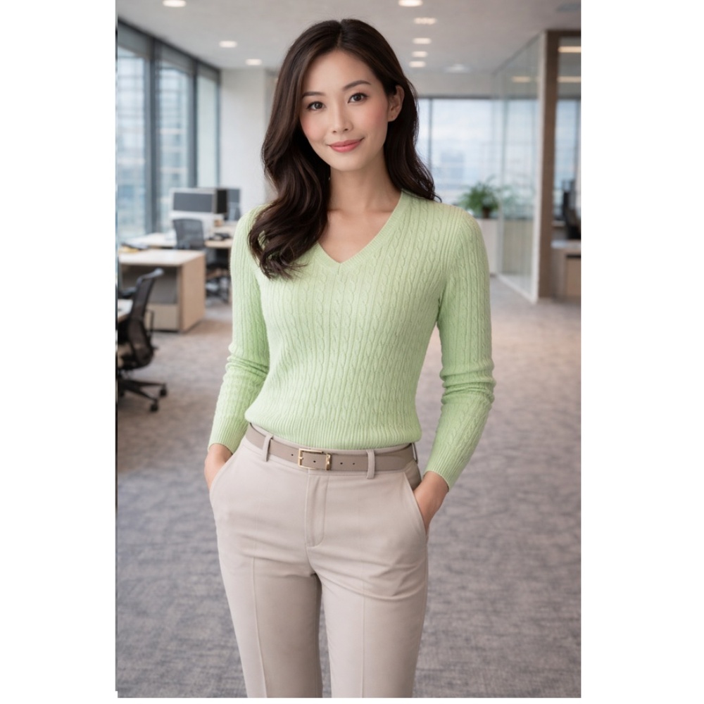 Tommy Hilfiger Women's Mint Green Cable Knit V-Neck Sweater